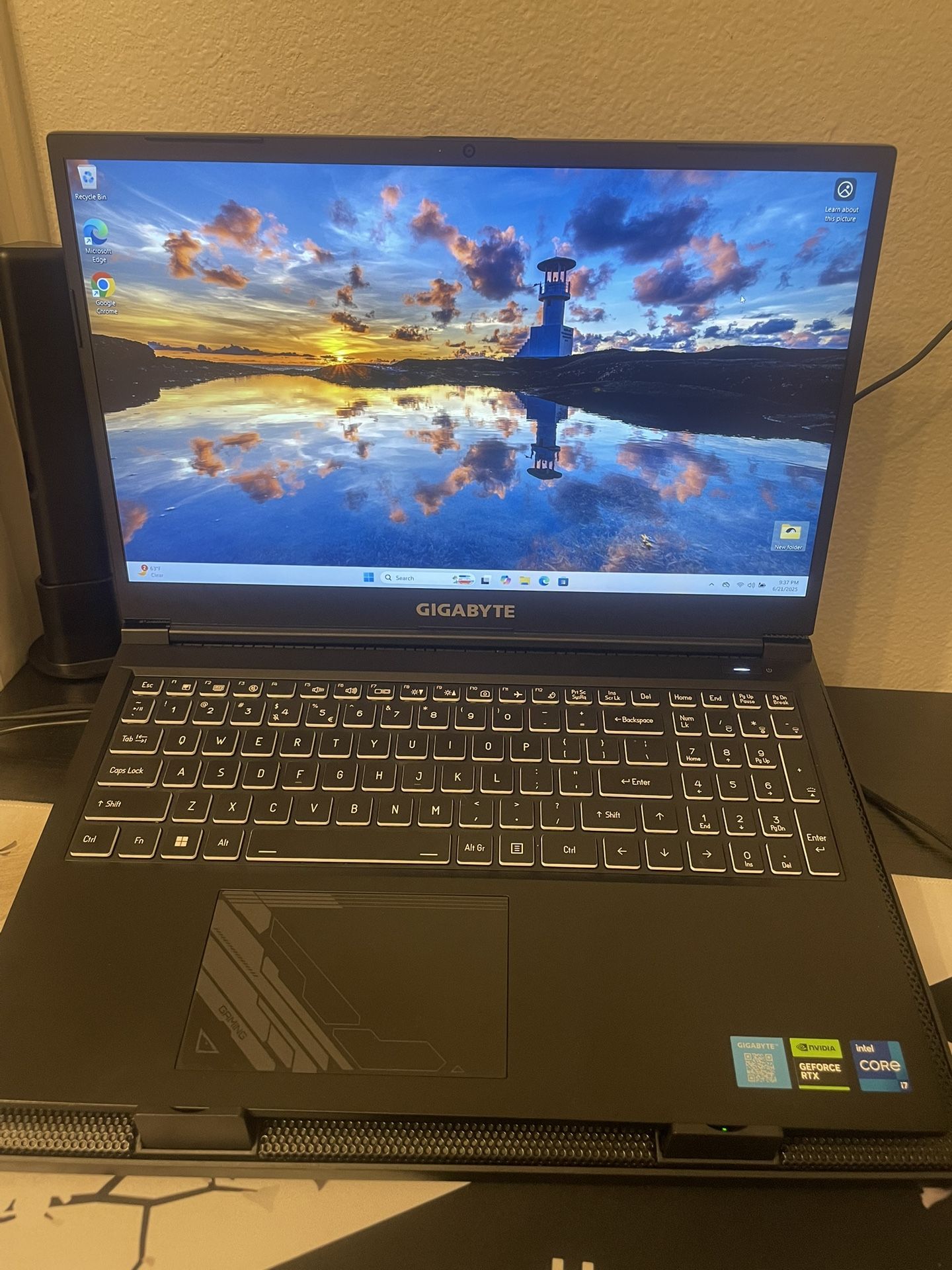 Laptop Gigabyte G5KF5