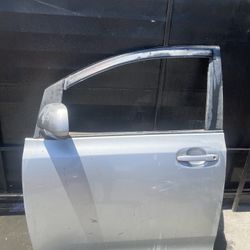 2011-2019 Toyota Sienna Left Driver Door