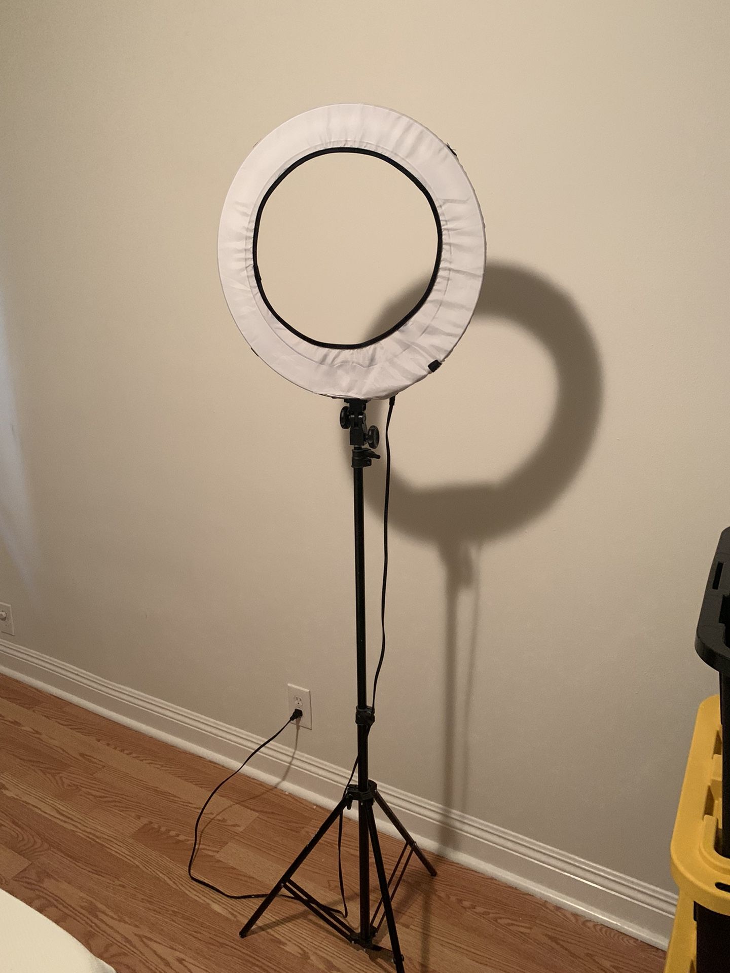 Newer 18-inch Ring Light. With Filter And Case. 