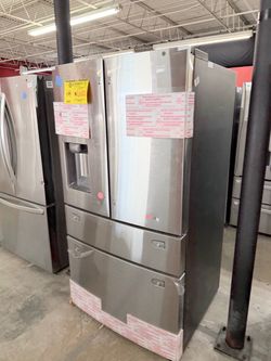 Stainless Steel French Door Refrigerator with Ice Maker