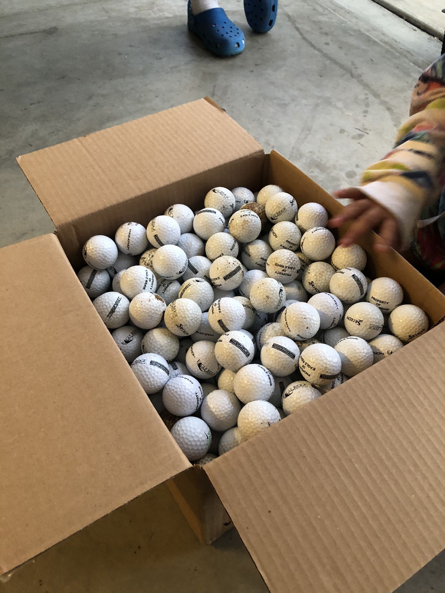 Golf balls (340 total)