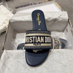 Slides Dway ‘Dior”*