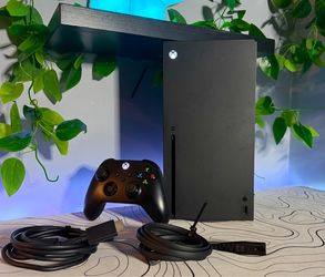 Xbox Series X & Controller