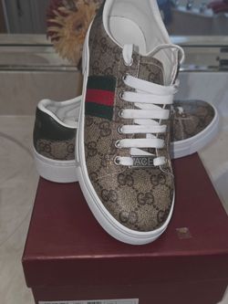 Gucci Ace GG Sneakers