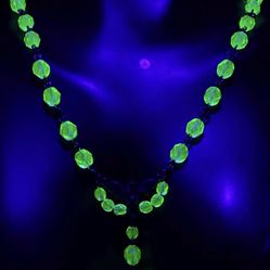 Uranium Glass Necklace 21''  Women's Jewelry