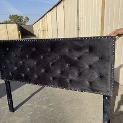 Velvet Queen Bed-frame 