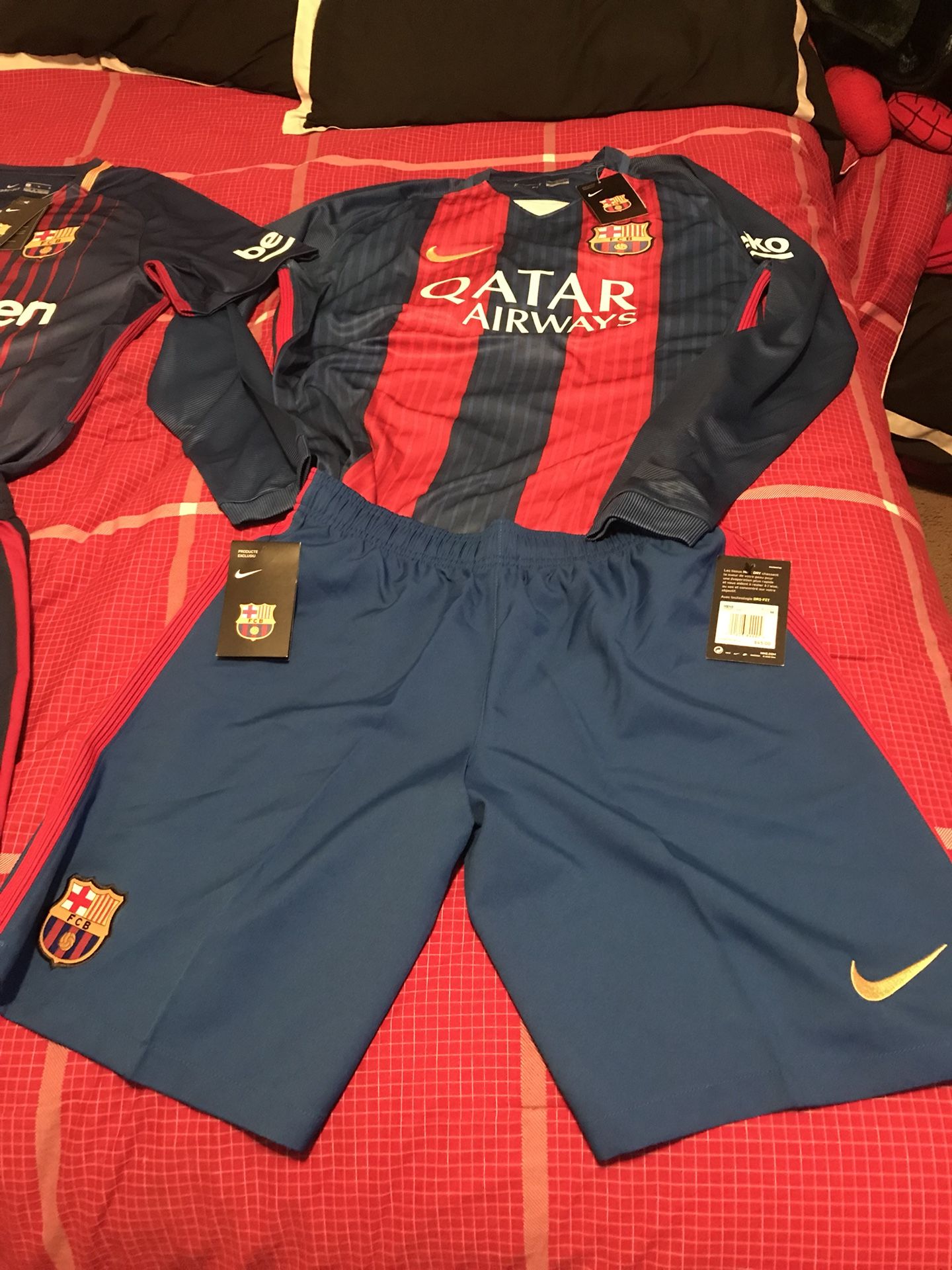 NIKE BARCELONA LARGE SIZES