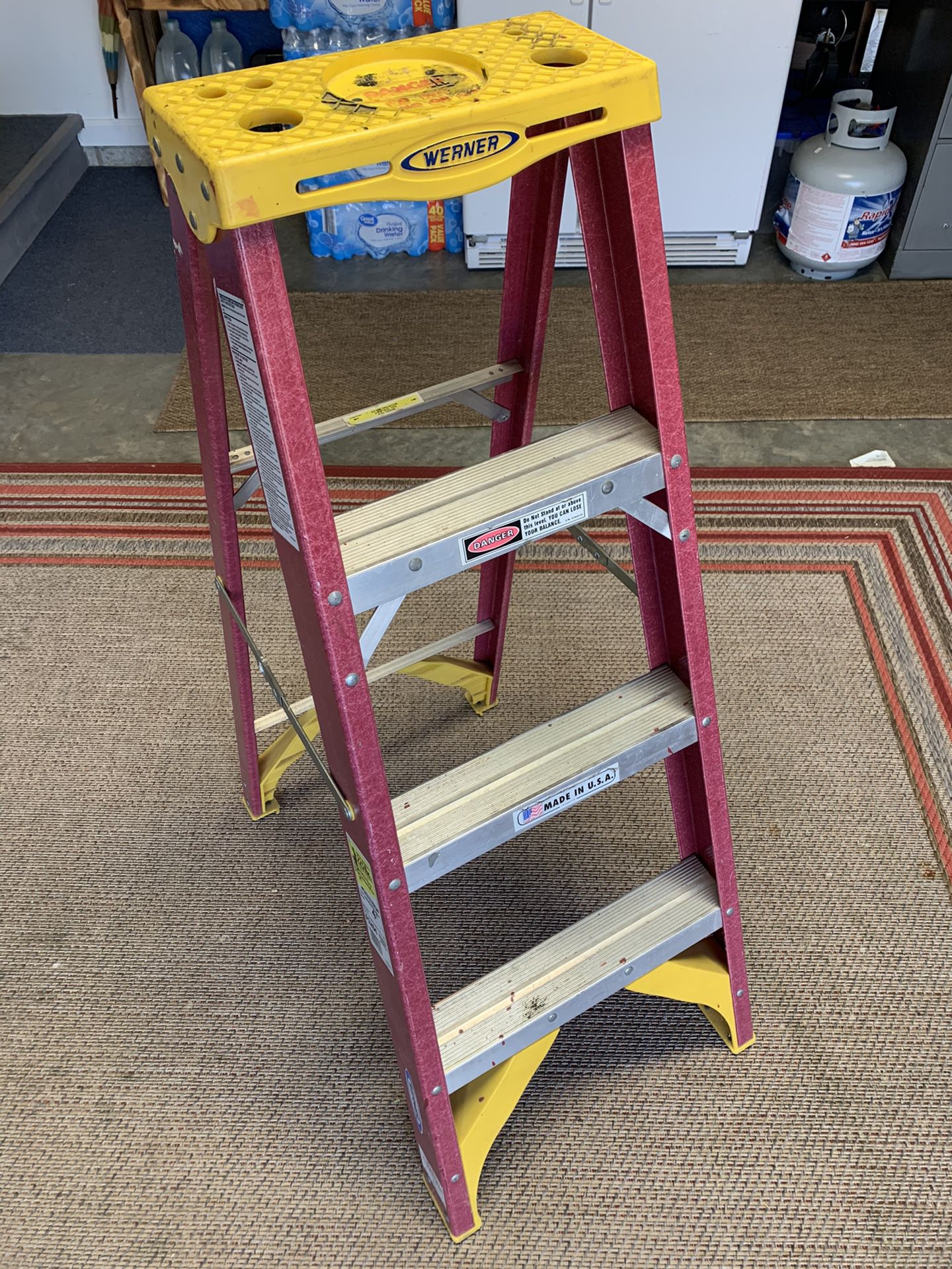 Werner 4ft fiberglass ladder in excellent condition