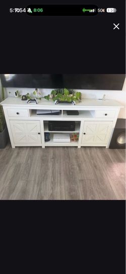 White Tv Console
