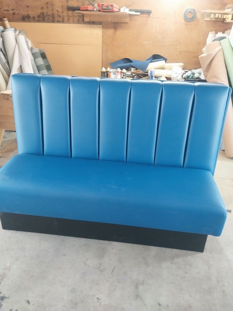 UPHOLSTERY &TAPICERIA