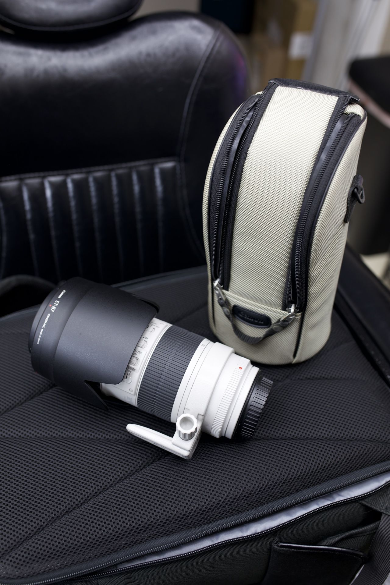 CANON ZOOM LENS EF 70-200mm