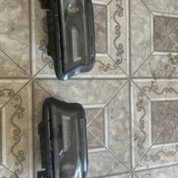 2017  Dodge charger Headlights Truck With Lip And Taillights 