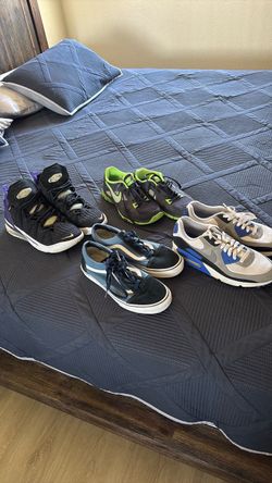 Lot of 4 Used Sneakers Nike Vans