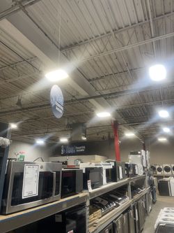 Microwaves on Flash Discount 
