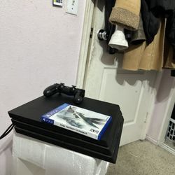 Ps4 Pro 3 Terabytes Of Space And Controller And Game