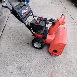 Snowblower for sale two stage. Straight gas no mixing. 23 Mile and card Macomb Township Michigan