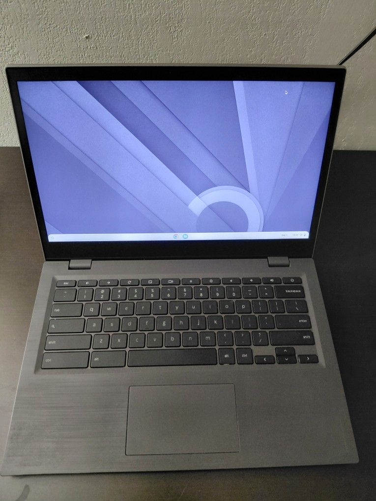 Lenovo ChromeBook S345-14AST AMD A6-9220C 1.80GHz 4GB,32GB($160Pricefirm!!)