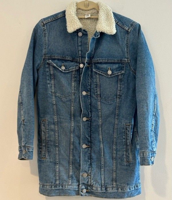 H&M Sherpa Lined Long Retro Denim Jacket Size 4 Small