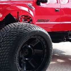 Red Cat Kaiju Brand New Lots Of Upgrade