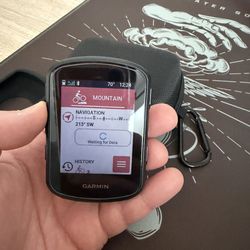 GARMIN EDGE 840 CYCLING COMPUTER - EXCELLENT CONDITION w/Mounts