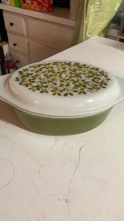 Pyrex Verde Olive Casserole Disj