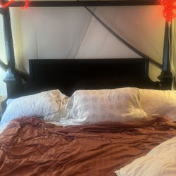 California King Canopy Bed