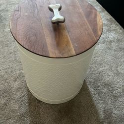 Dog Food Storage 