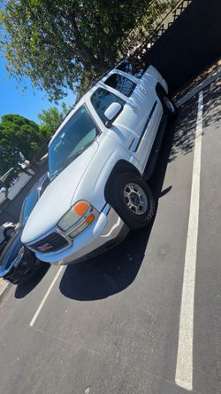GMC YUKON