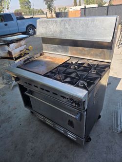 Wolf Commercial Gas Range with Griddle and Oven
