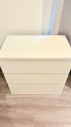White IKEA Dresser with Drawers