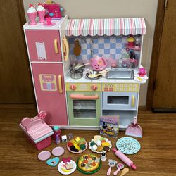KidKraft Play Kitchen-Includes all  Accessories Shown