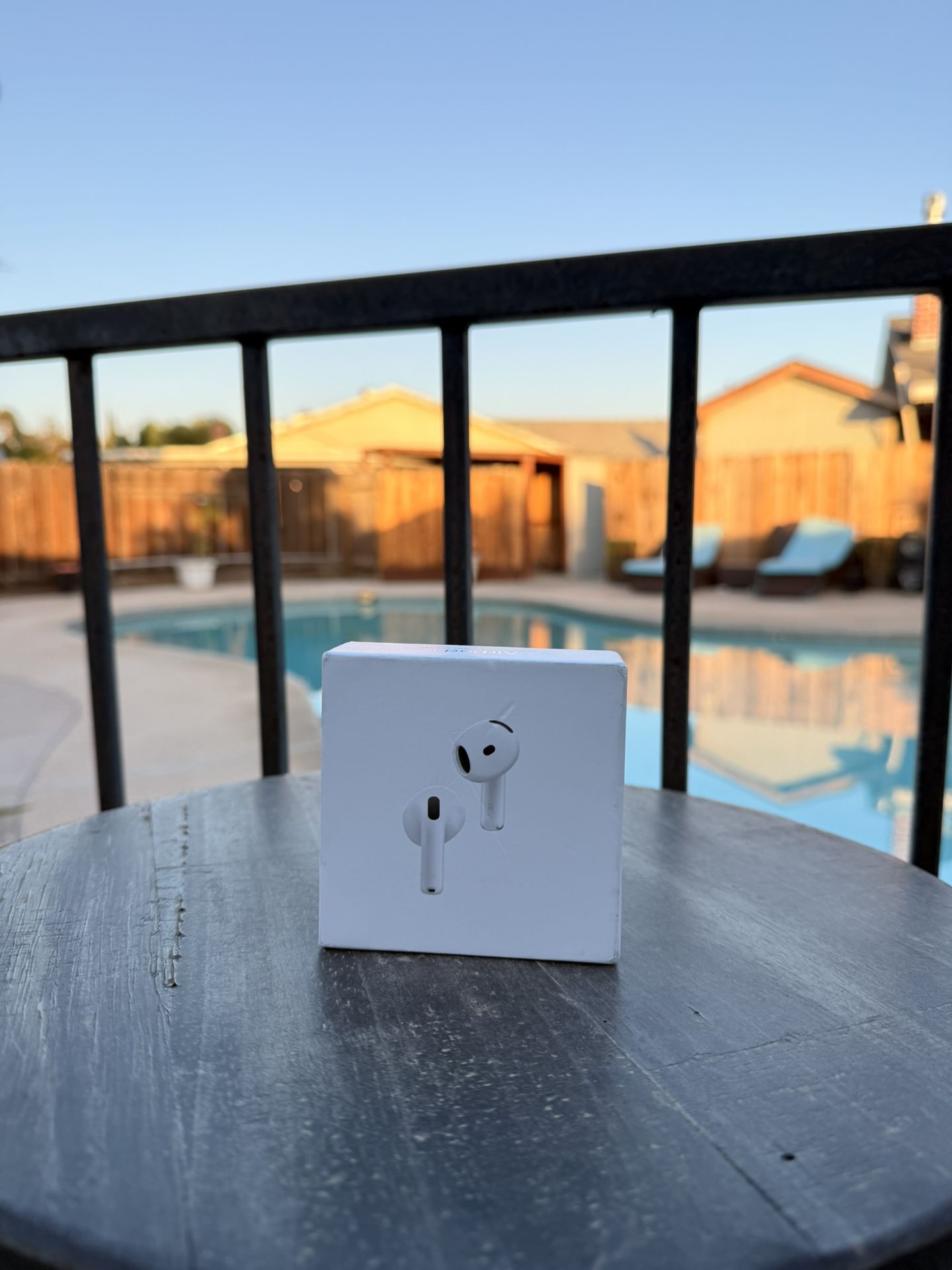 🎧 Apple AirPods (3rd Generation)
