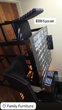 SALE! Black velvet chairs + high table NEW