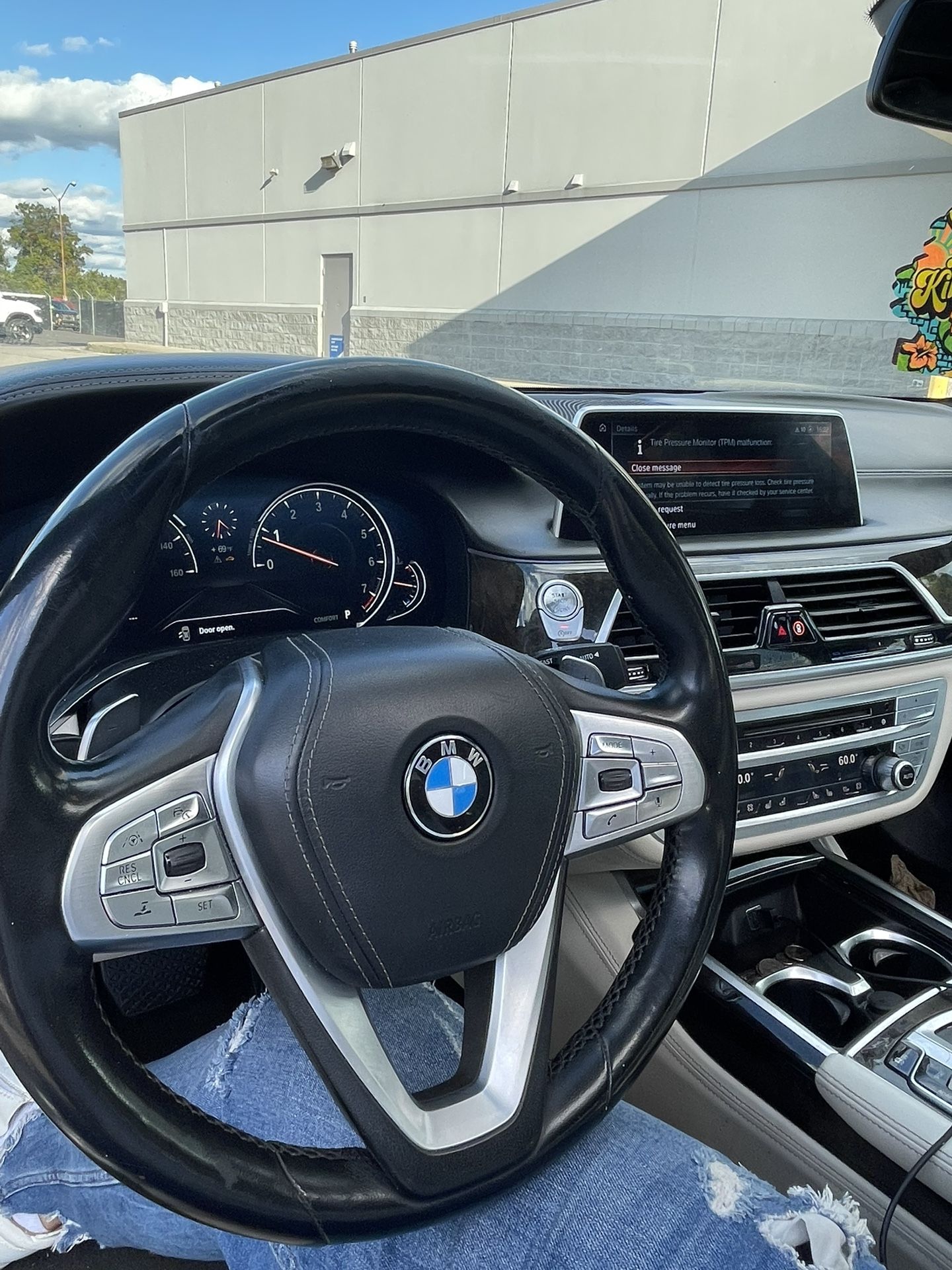 2016 BMW 740i