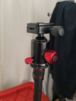 Carbon Fiber Tripod With Ballhead