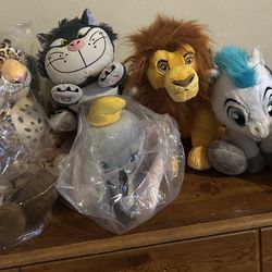 DISNEY PLUSH LOT