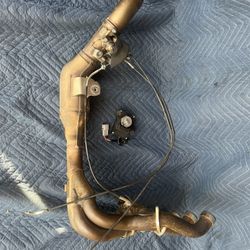 2017-2024 Suzuki gsxr 1000 exhaust with servo motor. $250 