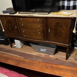 Buffet Cabinet 