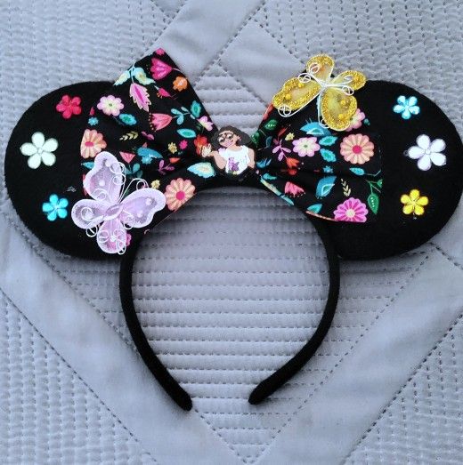 Minnie Mouse Ears!