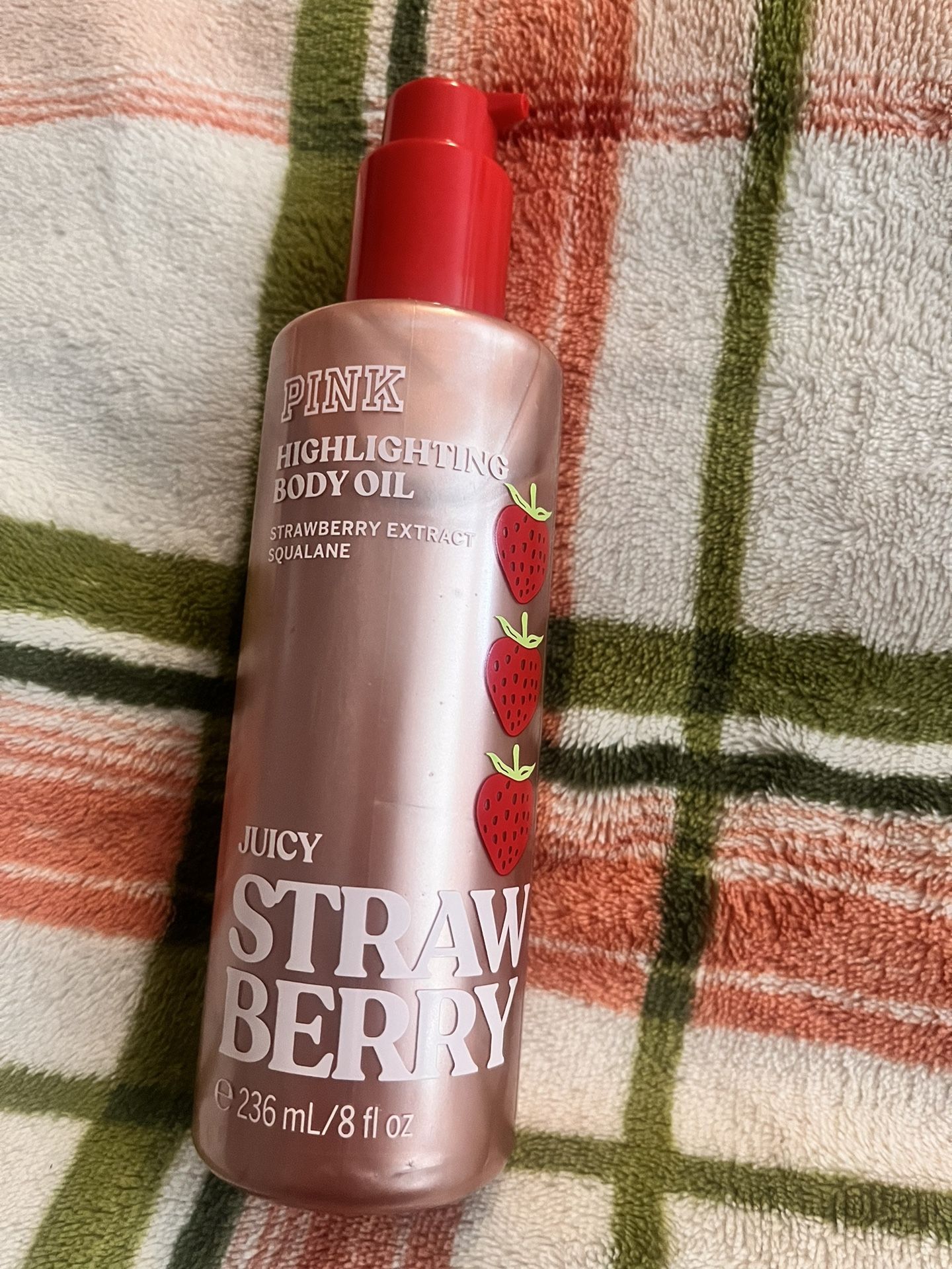 PINK VS Strawberry Shimmer Body Oil 