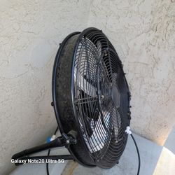 Industrial 3 Speed Floor Standing Fan With Misters 