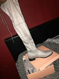 Brand new women boots