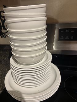 Dinnerware Set