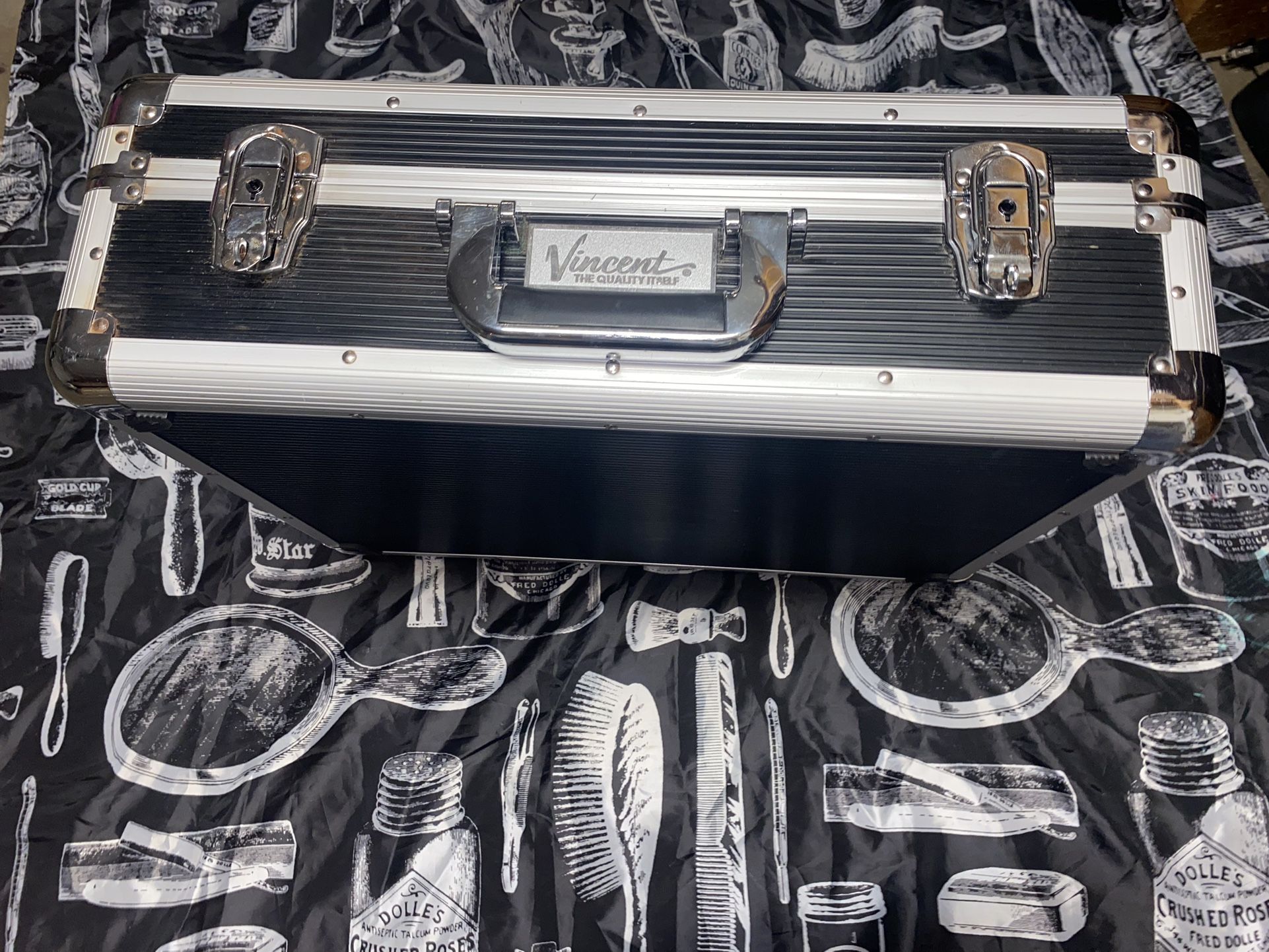 Vincent Master barber Case (large)