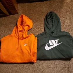Nike Hoodies. Size M