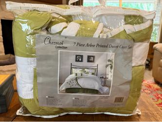 King Duvet cover bedding set. White & sage tree motif. 7 piece.