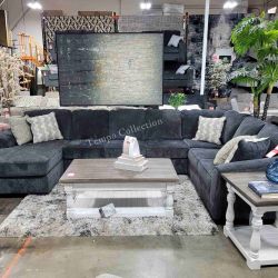 Sectional couch for living room