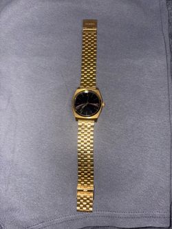 Nixon The time Teller