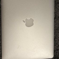 MacBook Air (13 inch, 2017)