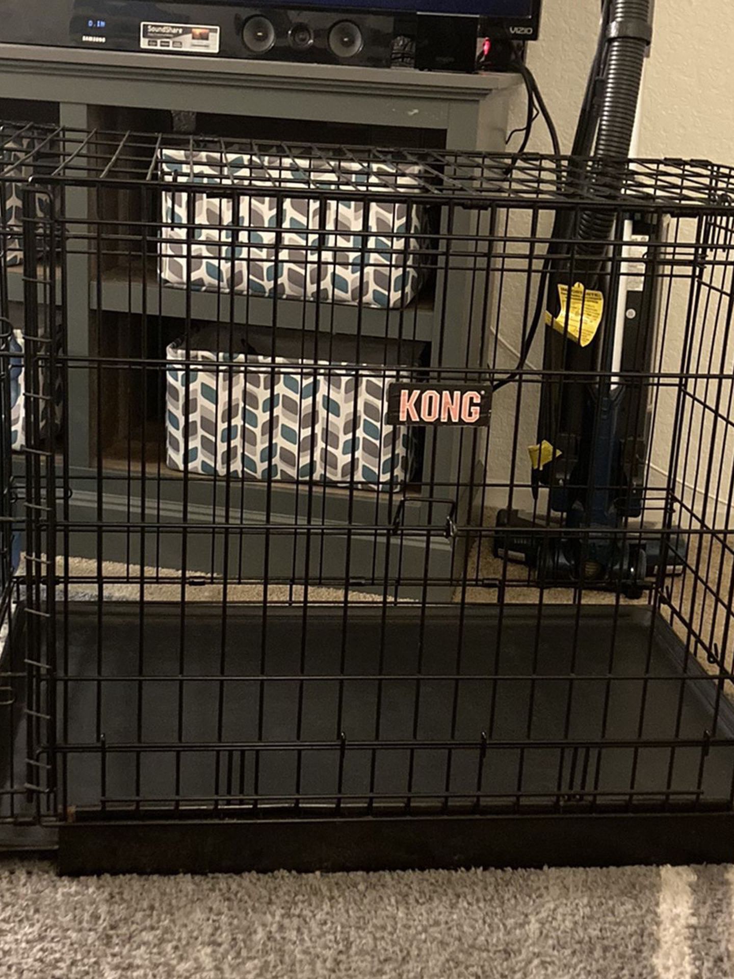 Large Dog Kong Cage. No Damage